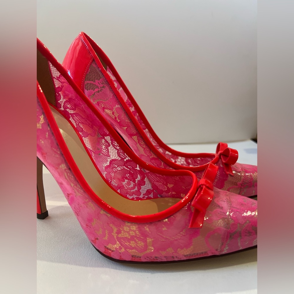 Brand new Kate Spade Neon pink Lisa laced pointed stiletto Sz 7.5
